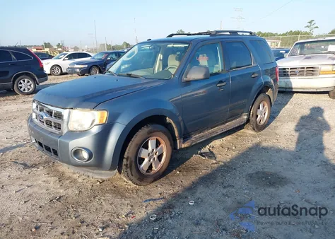 2011 Ford Escape Xlt z USA, uszkodzony, nr VIN 1FMCU0D76BKA83137
